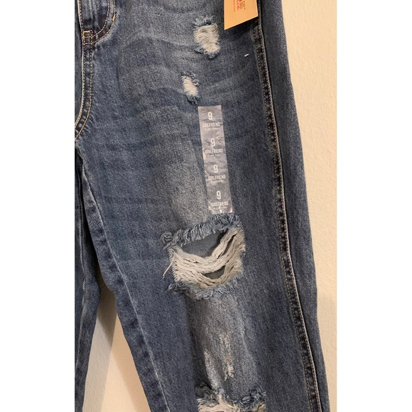 American Rag Girlfriend High Rise Distre - Picture 4 of 4